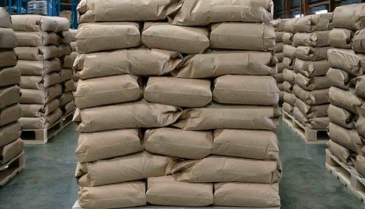 یک میلیون تن سیمان روی میز فروش می رود