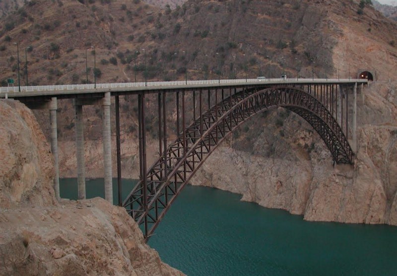 شاهکار مهندسان ایرانی بر فراز دریاچه سد گلورد/ ساخت بلندترین و بزرگ‌ترین سازه زیرقوسی 