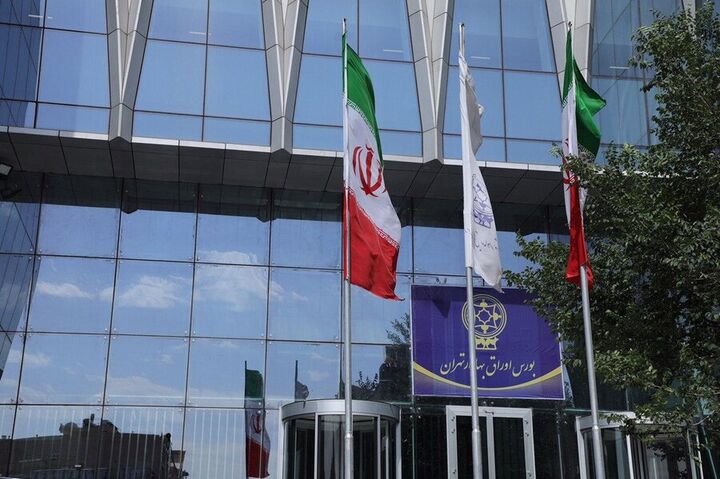 ارزش معاملات خرد «سهام و صندوق‌های سهامی» در معاملات امروز دوشنبه از مرز ۸ همت عبور کرد