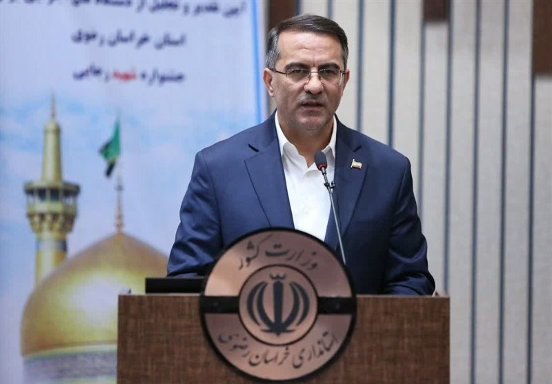 تبدیل وضعیت کارکنان دولت فقط با آزمون انجام خواهد شد /جذب نخبگان در بدنه اداری‌