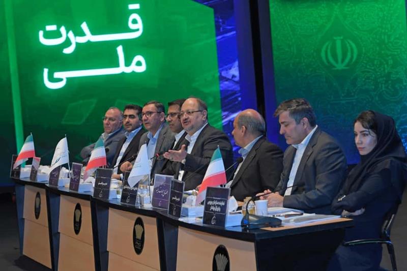 شریعتمداری از جابجایی رکوردها توسط «پتروشیمی خلیج‌فارس» خبر داد؛ افزایش ۶۳ درصدی سود خالص و رشد ۴۲ درصدی درآمدهای عملیاتی