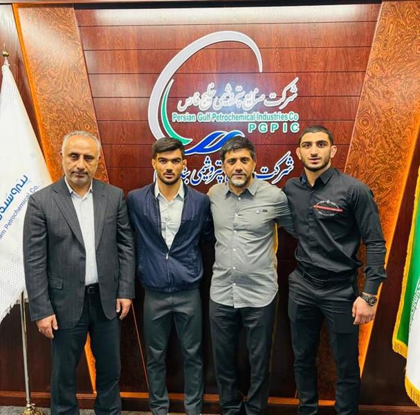 قهرمانان خوزستانی کشتی فرنگی جهان، در پتروشیمی بندرامام استخدام شدند